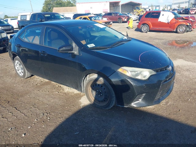 46197129 :رقم المزاد ، 2T1BURHEXFC266724 vin ، 2015 Toyota Corolla Le مزاد بيع