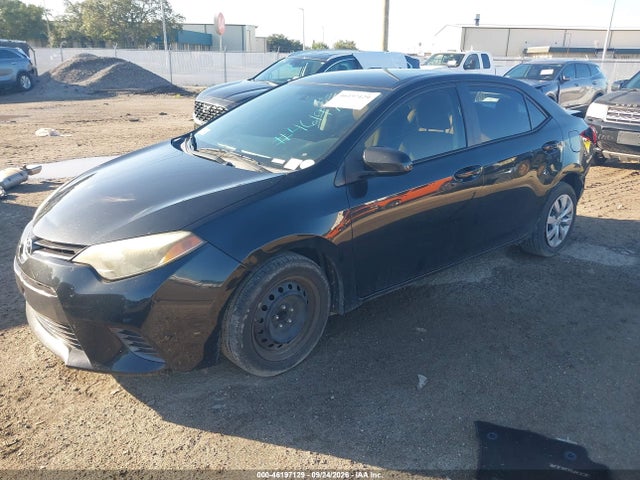 46197129 :رقم المزاد ، 2T1BURHEXFC266724 vin ، 2015 Toyota Corolla Le مزاد بيع