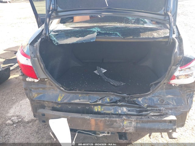 46197129 :رقم المزاد ، 2T1BURHEXFC266724 vin ، 2015 Toyota Corolla Le مزاد بيع