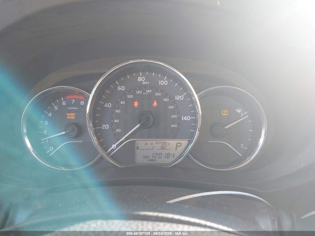 46197129 :رقم المزاد ، 2T1BURHEXFC266724 vin ، 2015 Toyota Corolla Le مزاد بيع