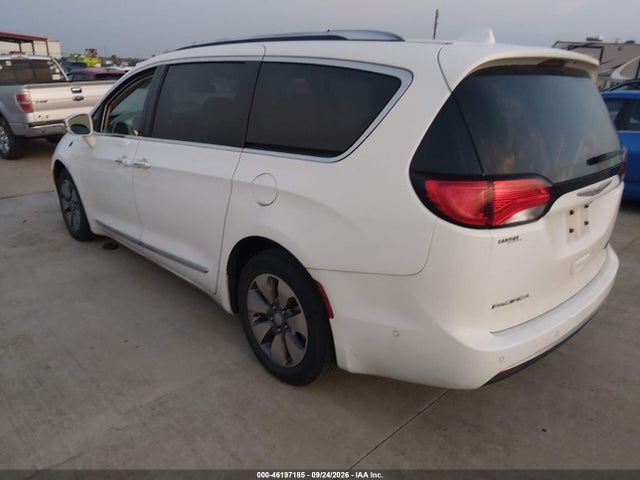 Chrysler Pacifica Hybrid Limited 2018 2C4RC1N76JR105207 Image 3