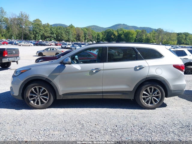 Продажа на аукционе авто 2017 Hyundai Santa Fe Se, vin: KM8SNDHF7HU234131, номер лота: 46197186