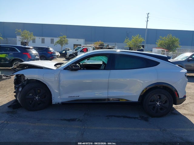 3FMTK2SU6PMA40508 Ford Mustang Mach-e California Route 1