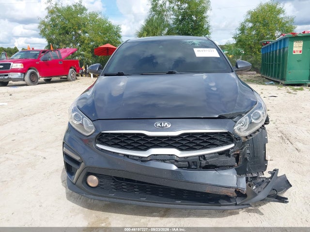 46197227 :رقم المزاد ، 3KPF24ADXME323630 vin ، 2021 Kia Forte Fe مزاد بيع