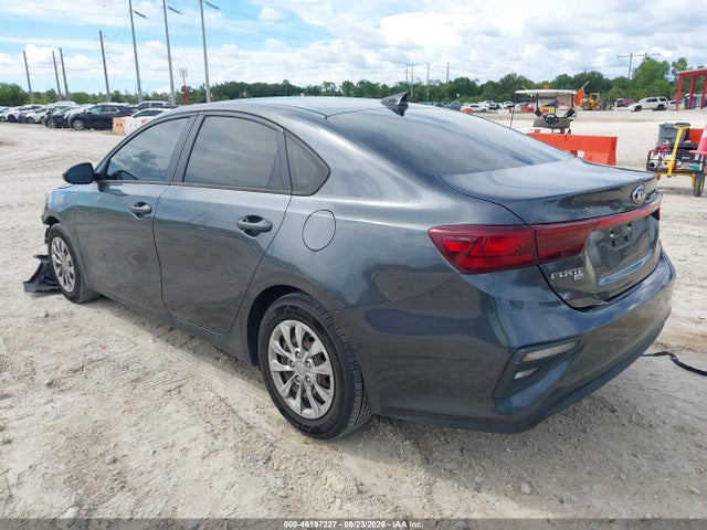 46197227 :رقم المزاد ، 3KPF24ADXME323630 vin ، 2021 Kia Forte Fe مزاد بيع