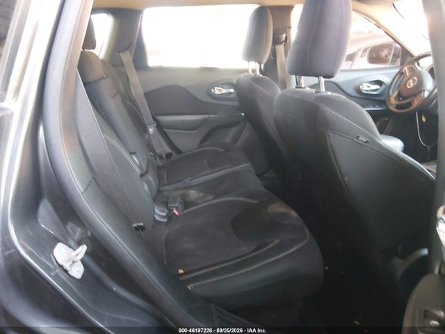 46197228 :رقم المزاد ، 1C4PJMCB9FW668532 vin ، 2015 Jeep Cherokee Latitude مزاد بيع