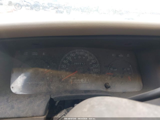 2004 Ford Crown Victoria Police მანქანა იყიდება აუქციონზე, vin: 2FAHP71W84X142507, აუქციონის ნომერი: 46197248