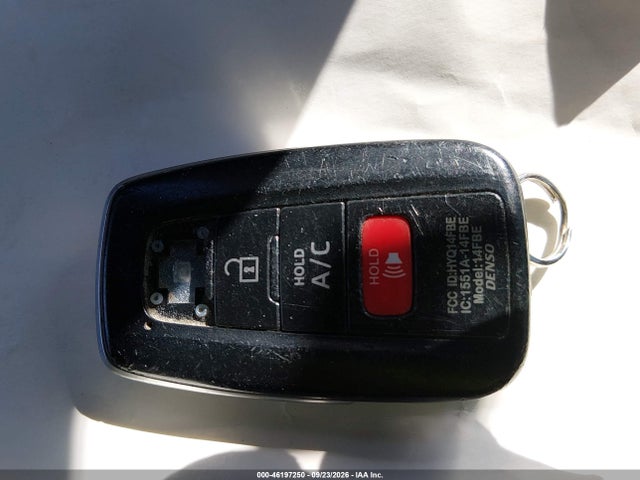 2017 Toyota Prius Prime Premium მანქანა იყიდება აუქციონზე, vin: JTDKARFP5H3054080, აუქციონის ნომერი: 46197250