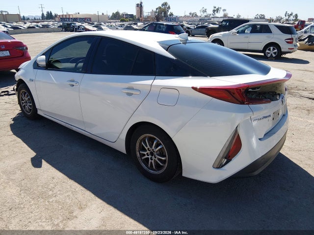 2017 Toyota Prius Prime Premium მანქანა იყიდება აუქციონზე, vin: JTDKARFP5H3054080, აუქციონის ნომერი: 46197250