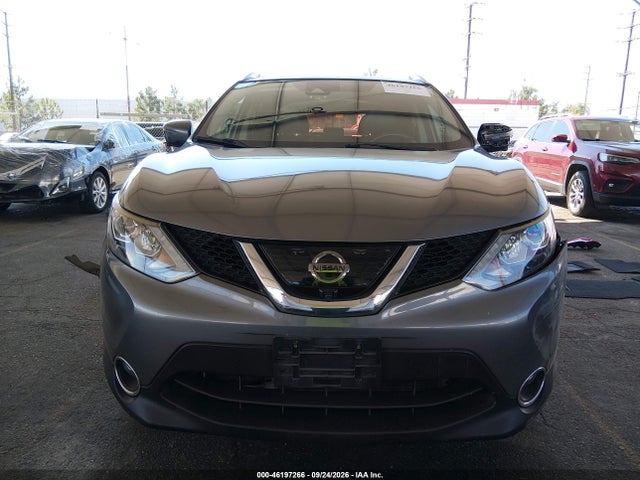 2017 Nissan Rogue Sport Sl მანქანა იყიდება აუქციონზე, vin: JN1BJ1CP5HW006005, აუქციონის ნომერი: 46197266