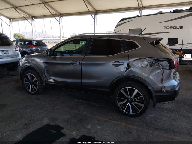 2017 Nissan Rogue Sport Sl მანქანა იყიდება აუქციონზე, vin: JN1BJ1CP5HW006005, აუქციონის ნომერი: 46197266