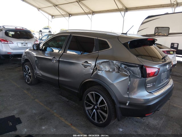 2017 Nissan Rogue Sport Sl მანქანა იყიდება აუქციონზე, vin: JN1BJ1CP5HW006005, აუქციონის ნომერი: 46197266