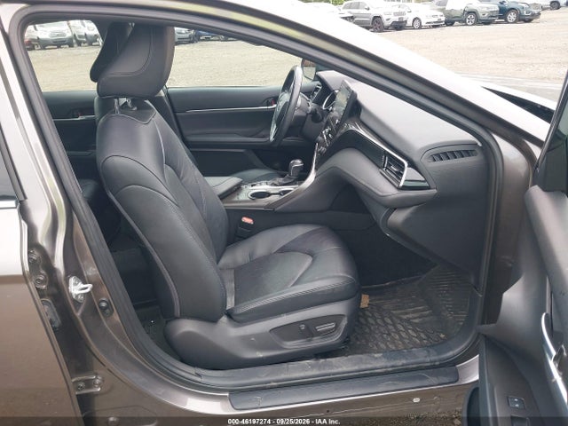 46197274 :رقم المزاد ، 4T1F11BK3MU025660 vin ، 2021 Toyota Camry Xle مزاد بيع