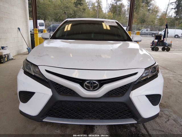 2018 Toyota Camry Se მანქანა იყიდება აუქციონზე, vin: JTNB11HK0J3072989, აუქციონის ნომერი: 46197282