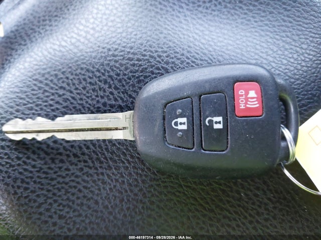 46197314 :رقم المزاد ، 2T3ZFREV2HW350820 vin ، 2017 Toyota Rav4 Le مزاد بيع
