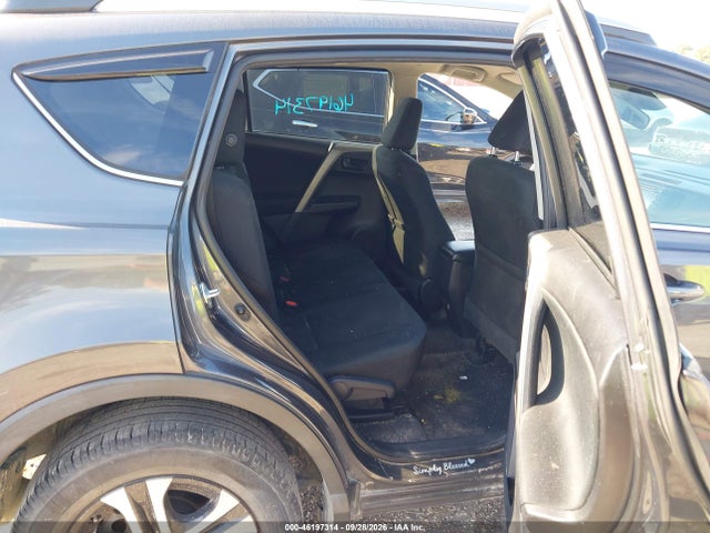 46197314 :رقم المزاد ، 2T3ZFREV2HW350820 vin ، 2017 Toyota Rav4 Le مزاد بيع