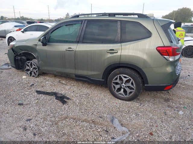 2020 Subaru Forester Premium მანქანა იყიდება აუქციონზე, vin: JF2SKAJC5LH533065, აუქციონის ნომერი: 46197378