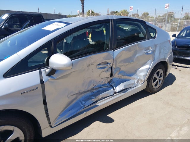 Продажа на аукционе авто 2015 Toyota Prius Five/four/persona Series Special Edition/three/two, vin: JTDKN3DU8F1992612, номер лота: 46197380