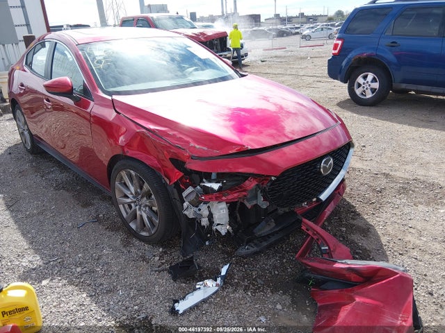2021 Mazda Mazda3 Preferred მანქანა იყიდება აუქციონზე, vin: JM1BPACLXM1303772, აუქციონის ნომერი: 46197392