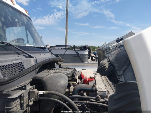 Продажа на аукционе авто 2017 Freightliner Cascadia 113, vin: 3AKBGBDVXHDHW0585, номер лота: 46197417