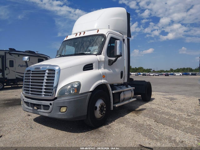 Продажа на аукционе авто 2017 Freightliner Cascadia 113, vin: 3AKBGBDVXHDHW0585, номер лота: 46197417
