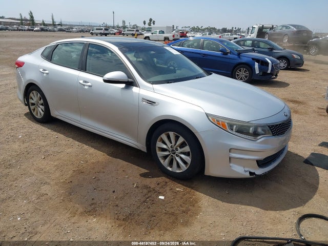 2016 Kia Optima Ex მანქანა იყიდება აუქციონზე, vin: 5XXGU4L3XGG069352, აუქციონის ნომერი: 46197452