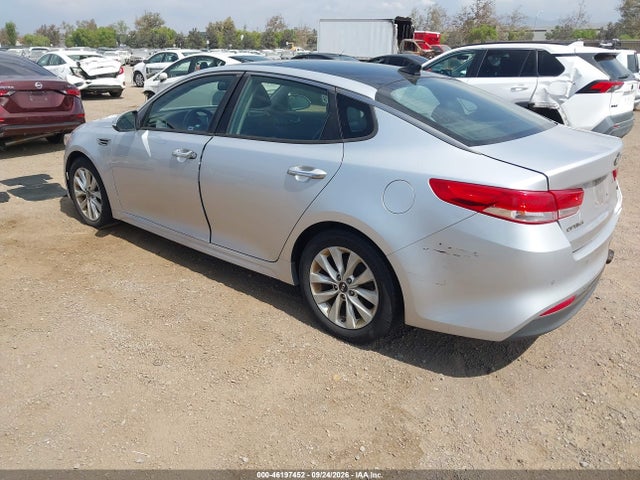 2016 Kia Optima Ex მანქანა იყიდება აუქციონზე, vin: 5XXGU4L3XGG069352, აუქციონის ნომერი: 46197452