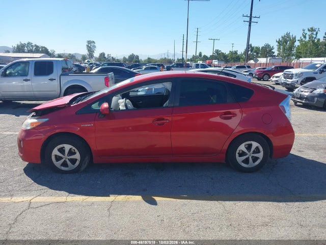 Toyota Prius Two 2014 JTDKN3DU9E1790764 Image 15