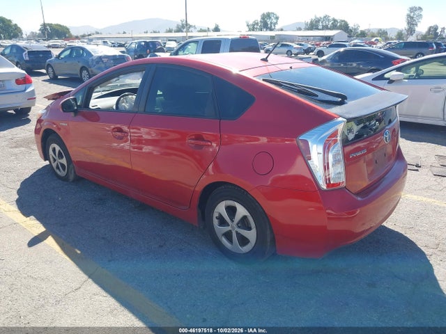 Toyota Prius Two 2014 JTDKN3DU9E1790764 Image 3