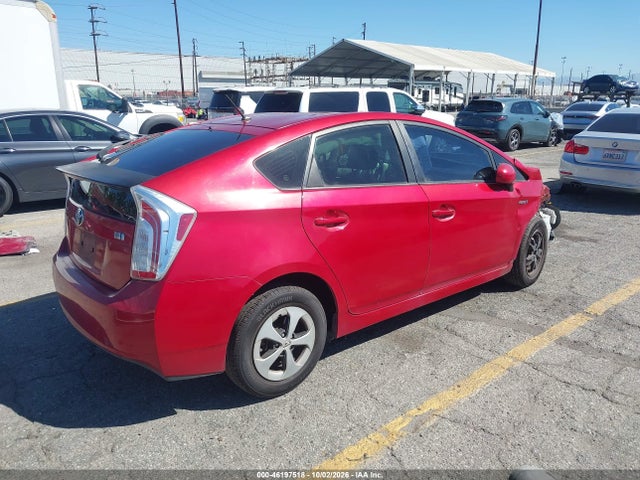Toyota Prius Two 2014 JTDKN3DU9E1790764 Image 4