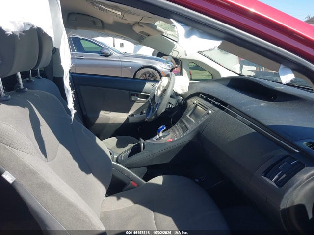 Toyota Prius Two 2014 JTDKN3DU9E1790764 Image 5