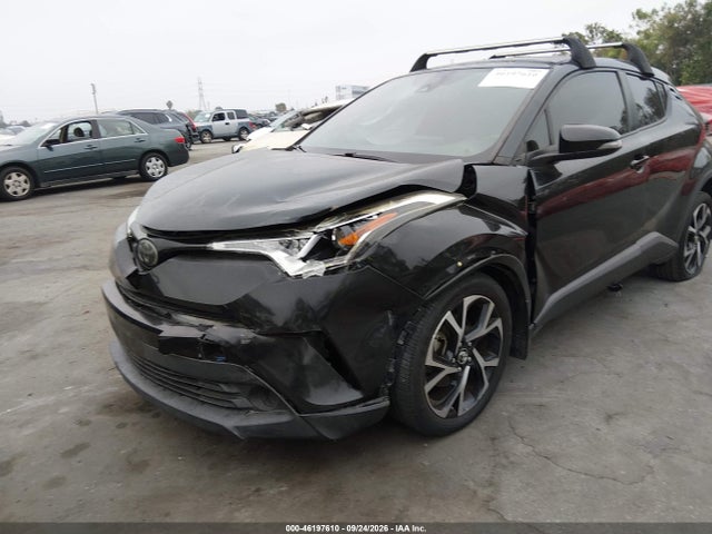JTNKHMBX0J1005631 Toyota C-HR XLE