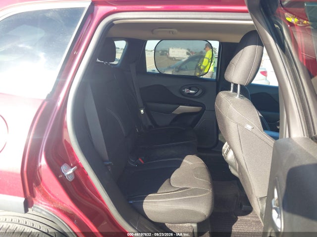 46197632 :رقم المزاد ، 1C4PJLCS0HW603677 vin ، 2017 Jeep Cherokee Latitude Fwd مزاد بيع