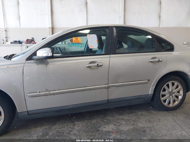 2007 Volvo S40 2.5l Turbo/t5 მანქანა იყიდება აუქციონზე, vin: YV1MS682972307230, აუქციონის ნომერი: 46197665