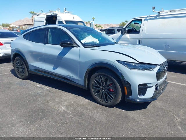 3FMTK3R72SMA54713 auction archive image