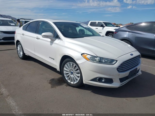 46197677 :رقم المزاد ، 3FA6P0LU9ER122194 vin ، 2014 Ford Fusion Se Hybrid مزاد بيع