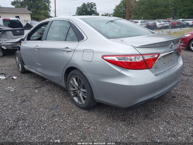 46197705 :رقم المزاد ، 4T1BF1FK0FU873511 vin ، 2015 Toyota Camry Se مزاد بيع
