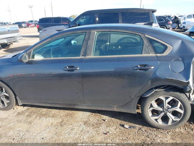 Продажа на аукционе авто 2019 Kia Forte Lxs, vin: 3KPF24AD0KE132747, номер лота: 46197727