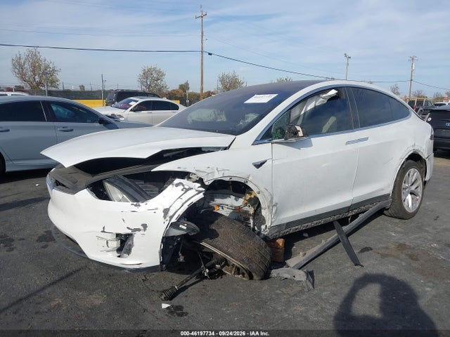 Продажа на аукционе авто 2020 Tesla Modelo X Long Range Dual Motor All-wheel Drive/long Range Plus Dual Motor All-wheel Drive, vin: 5YJXCBE27LF283742, номер лота: 46197734
