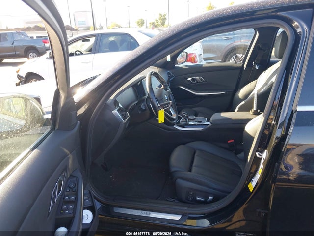 46197776 :رقم المزاد ، WBA5R1C56KAJ99932 vin ، 2019 Bmw 330i مزاد بيع