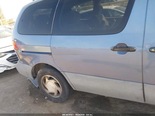 Продаж на аукціоні авто 1998 Toyota Sienna Le, vin: 4T3ZF13C5WU030987, номер лоту: 46197811