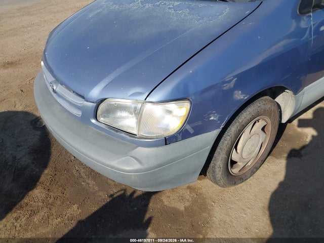 Продаж на аукціоні авто 1998 Toyota Sienna Le, vin: 4T3ZF13C5WU030987, номер лоту: 46197811