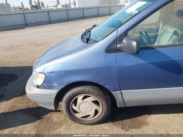 Продаж на аукціоні авто 1998 Toyota Sienna Le, vin: 4T3ZF13C5WU030987, номер лоту: 46197811