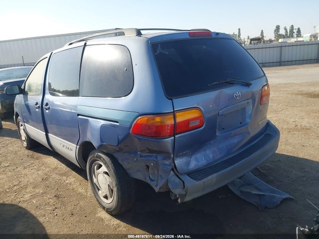 Продаж на аукціоні авто 1998 Toyota Sienna Le, vin: 4T3ZF13C5WU030987, номер лоту: 46197811
