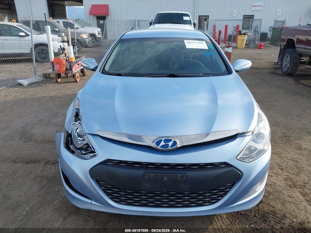 2013 Hyundai Sonata Hybrid მანქანა იყიდება აუქციონზე, vin: KMHEC4A48DA086983, აუქციონის ნომერი: 46197890