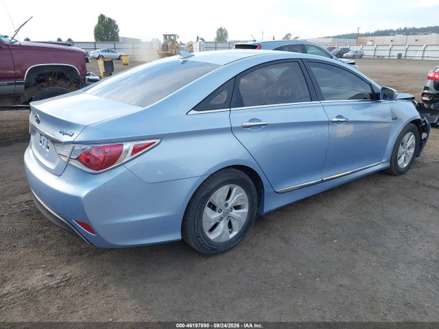 2013 Hyundai Sonata Hybrid მანქანა იყიდება აუქციონზე, vin: KMHEC4A48DA086983, აუქციონის ნომერი: 46197890
