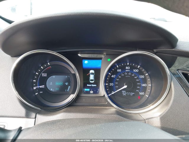 2013 Hyundai Sonata Hybrid მანქანა იყიდება აუქციონზე, vin: KMHEC4A48DA086983, აუქციონის ნომერი: 46197890