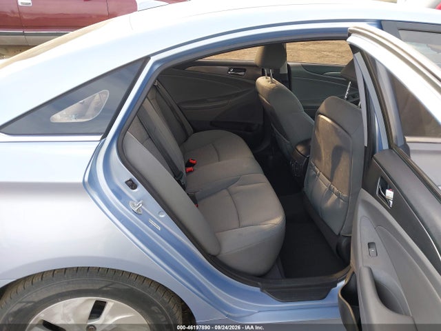 2013 Hyundai Sonata Hybrid მანქანა იყიდება აუქციონზე, vin: KMHEC4A48DA086983, აუქციონის ნომერი: 46197890