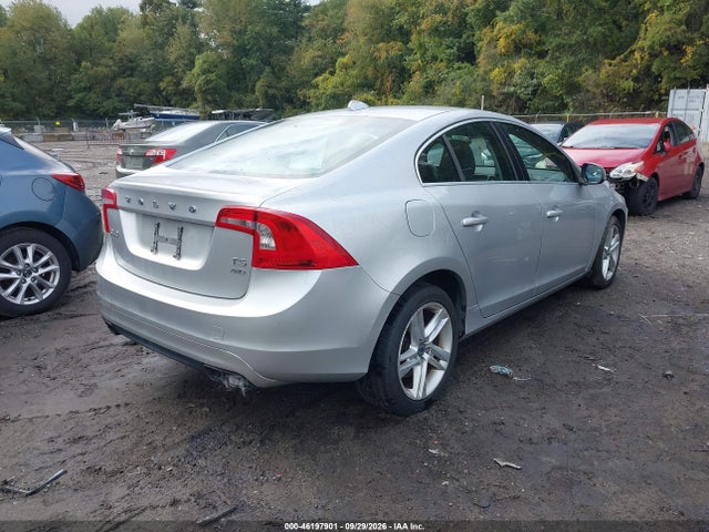 Продажа на аукционе авто 2015 Volvo S60 T5 Premier, vin: YV1612TB1F2306597, номер лота: 46197901