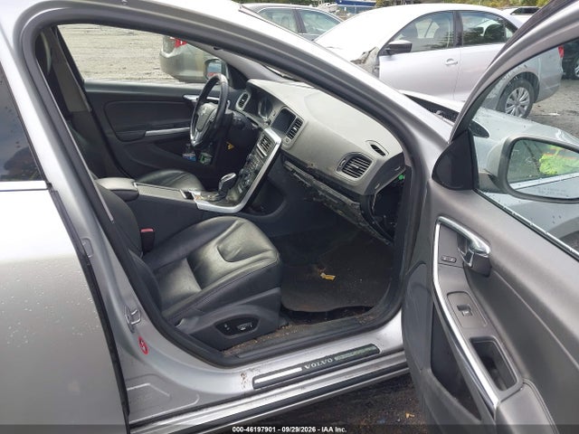 Продажа на аукционе авто 2015 Volvo S60 T5 Premier, vin: YV1612TB1F2306597, номер лота: 46197901